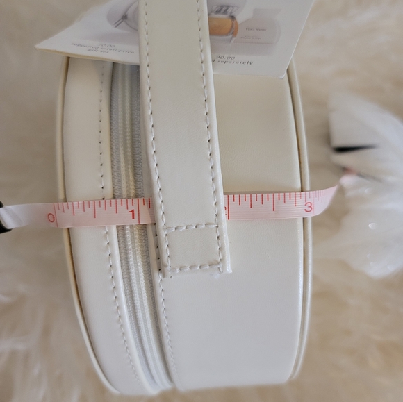 🤍Vera Wang Vanity Case🤍 - Picture 9 of 12